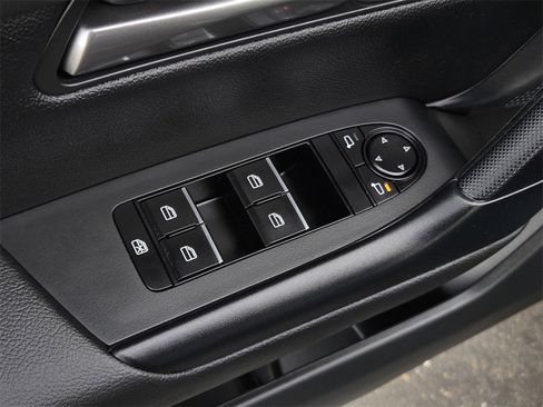 Certified 2025 MAZDA CX-50 2.5 Hybrid w/ Preferred Pkg image 11