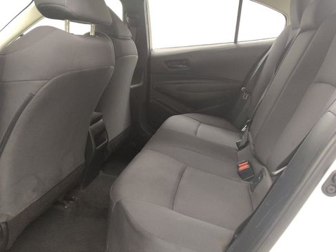 Used 2022 Toyota Corolla LE FWD image 18