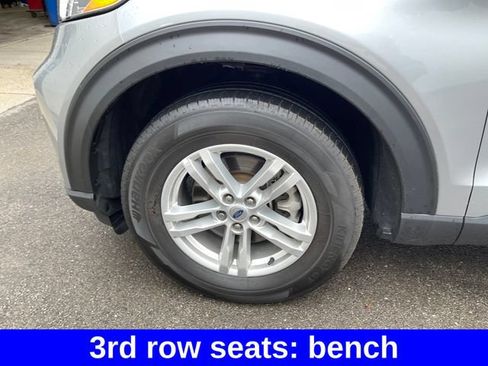 Used 2023 Ford Explorer XLT w/ Equipment Group 202A AWD/4WD image 19