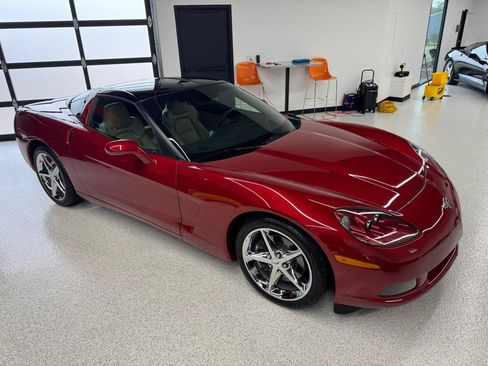 Used 2012 Chevrolet Corvette Coupe w/ 2LT Preferred Equipment Group RWD image 20