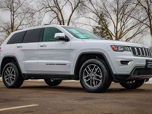 Used 2022 Jeep Grand Cherokee Limited image 18