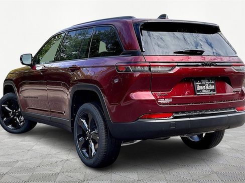 New 2025 Jeep Grand Cherokee Limited w/ Black Appearance Package image 3