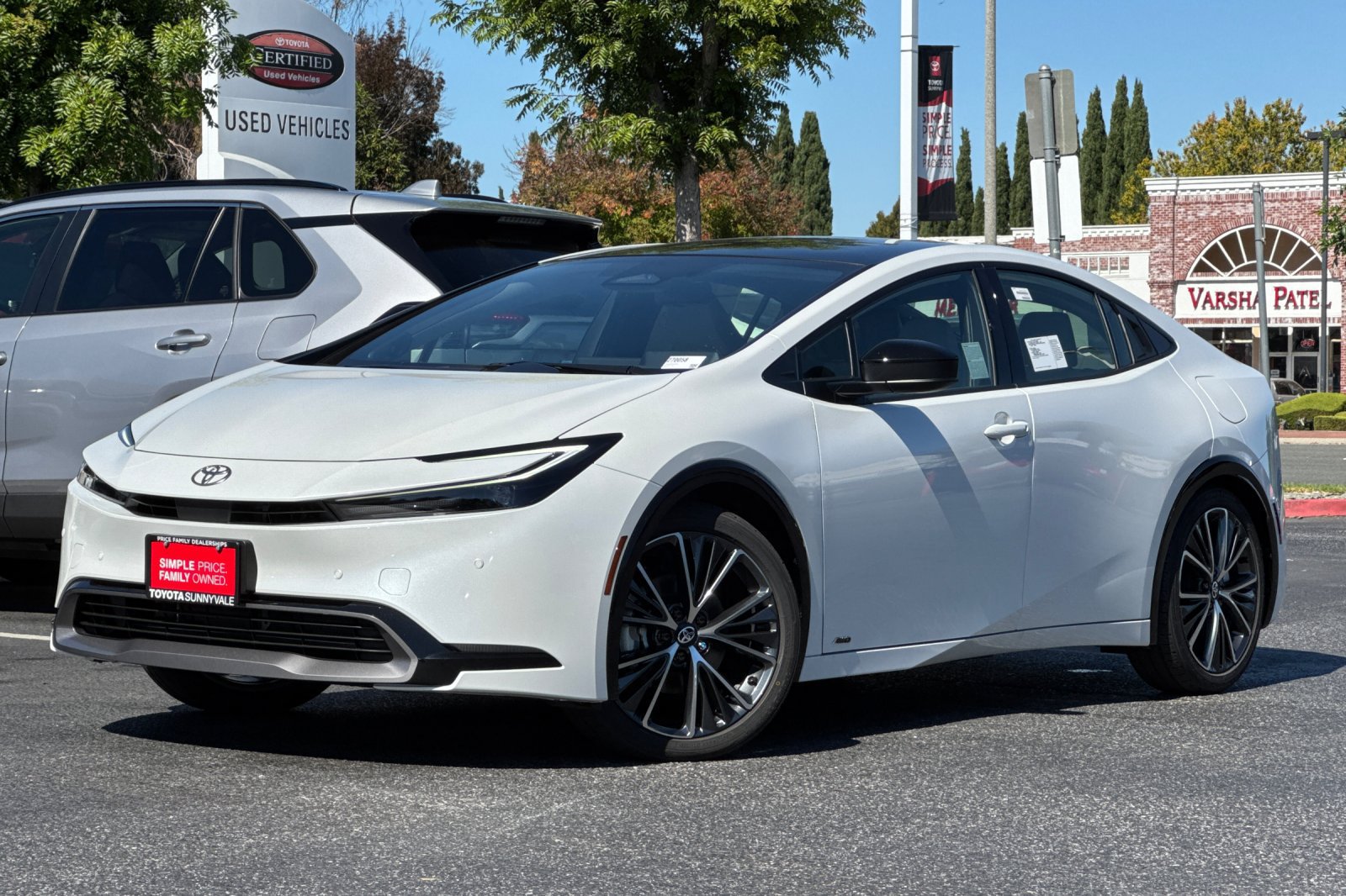 New 2027 Toyota Prius Limited AWD/4WD image 2