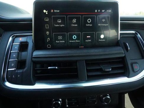 Used 2024 GMC Yukon AT4 w/ Technology Package image 20