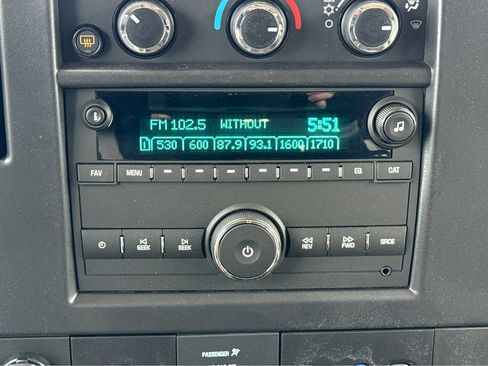 New 2025 GMC Savana 3500 LS image 14