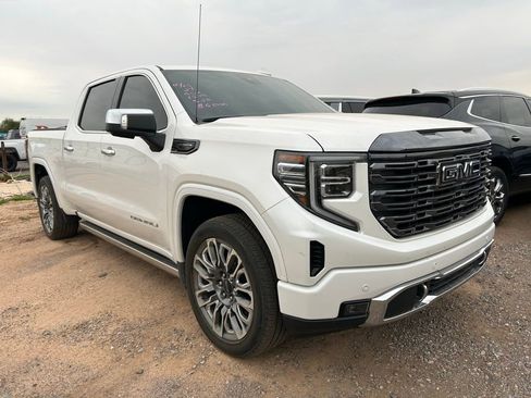 Used 2024 GMC Sierra 1500 Denali Ultimate image 2