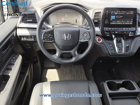Certified 2024 Honda Odyssey EX-L image 12