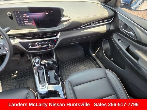 Used 2024 Buick Envista Sport Touring FWD image 16