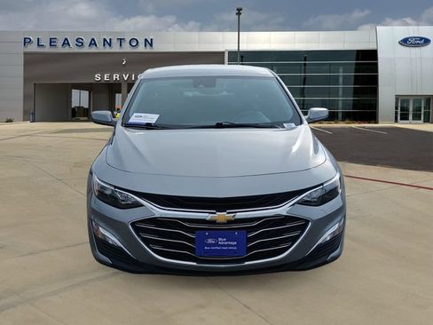 Used 2025 Chevrolet Malibu LS FWD image 8