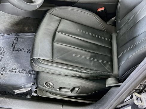 Used 2021 Audi A4 2.0T Premium w/ Convenience Package AWD/4WD image 19