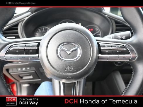 Used 2019 MAZDA MAZDA3 Hatchback w/ Premium Package image 9