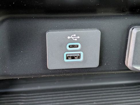 New 2025 Ford F250 XL w/ 360-Degree Camera Package RWD image 17
