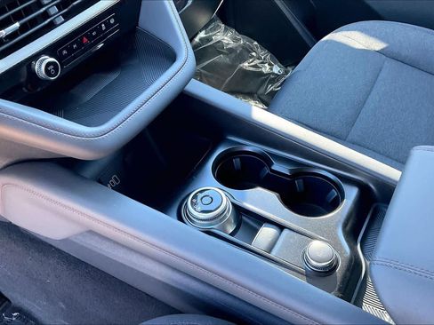 New 2026 Ford Explorer Active image 7