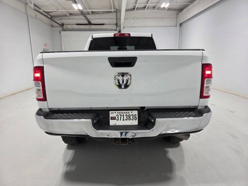 Used 2024 RAM 2500 Tradesman w/ Chrome Appearance Group AWD/4WD image 6