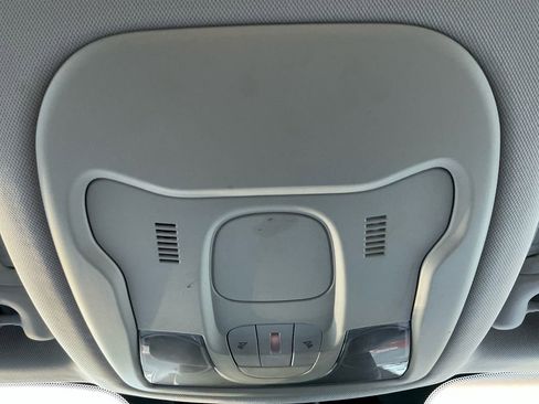 Used 2016 Jeep Renegade Trailhawk w/ Premium Trailhawk Package image 25