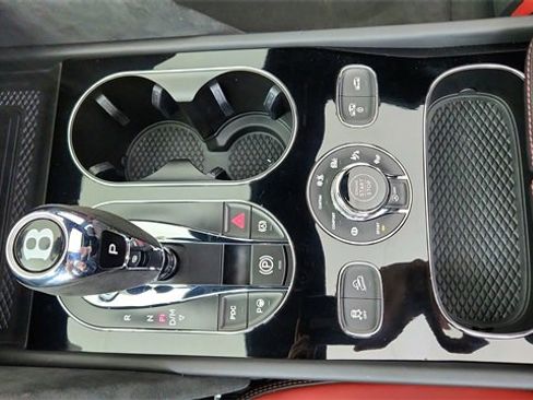 Used 2022 Bentley Bentayga Speed image 46