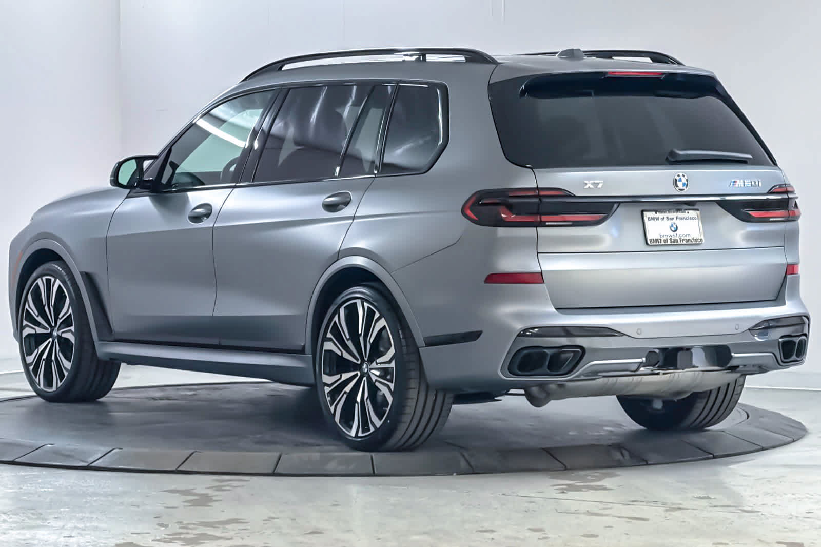 Used 2024 BMW X7 M60i w/ Executive Package AWD/4WD image 6