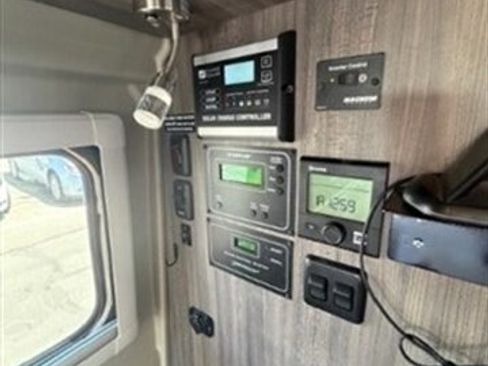 Used 2019 RAM ProMaster 3500 w/ Premium Appearance Group FWD image 10