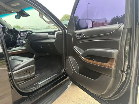 Used 2019 Chevrolet Tahoe LT RWD image 28