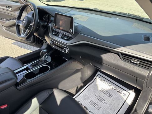 Used 2024 Nissan Altima 2.5 SR image 27