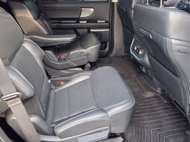 Used 2027 Ford Expedition Platinum RWD image 19