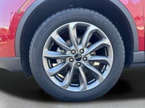 Used 2022 Lincoln Corsair AWD w/ Premium Package image 8