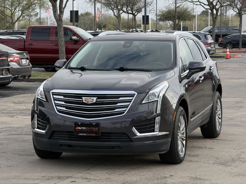 Used 2017 Cadillac XT5 Luxury w/ Driver Awareness Package image 5
