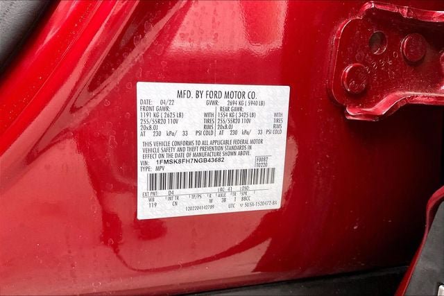 Used 2022 Ford Explorer Limited w/ Equipment Group 301A AWD/4WD image 32