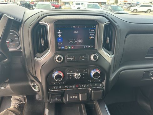 Used 2020 GMC Sierra 2500 Denali w/ Denali Ultimate Package AWD/4WD image 14
