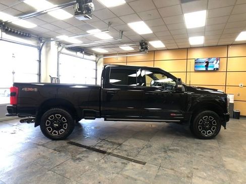 Used 2025 Ford F350 Platinum image 8