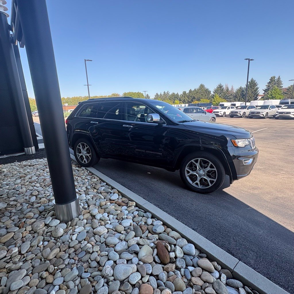 Used 2021 Jeep Grand Cherokee Overland AWD/4WD image 5