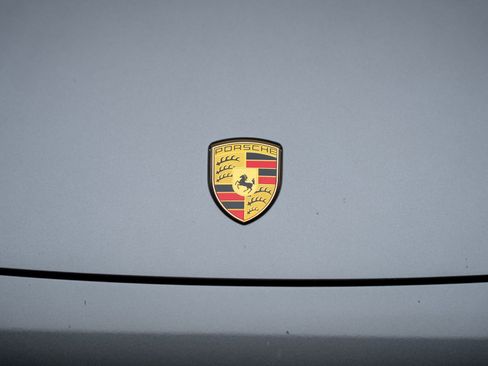 Used 2023 Porsche Cayenne Turbo image 12