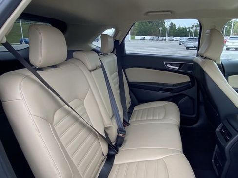Used 2022 Ford Edge SEL image 23