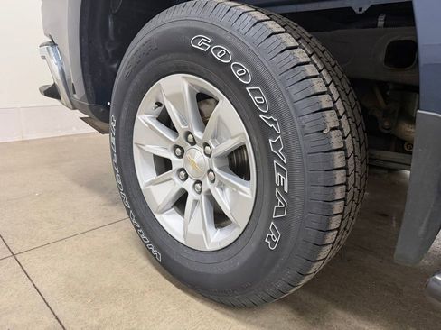 Certified 2021 Chevrolet Silverado 1500 LT w/ Convenience Package II image 15