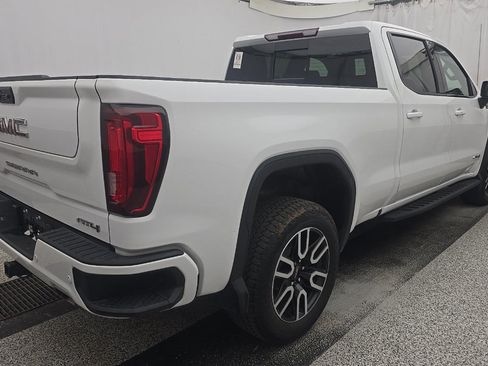 Used 2024 GMC Sierra 1500 AT4 w/ AT4 Preferred Package AWD/4WD image 3
