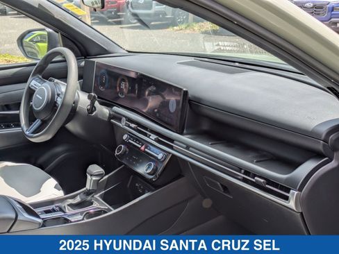 Used 2025 Hyundai Santa Cruz SEL AWD/4WD image 36