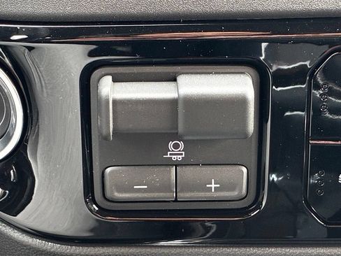 New 2026 Chevrolet Silverado 1500 LT Trail Boss w/ Convenience Package II AWD/4WD image 21