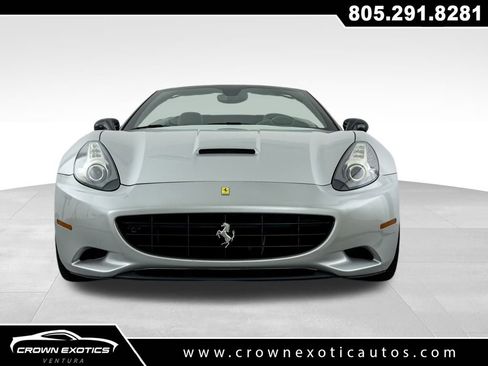 Used 2012 Ferrari California image 2