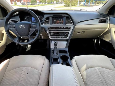 Used 2016 Hyundai Sonata SE image 15