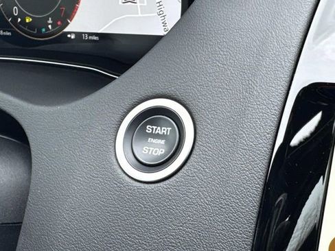 Used 2024 Jaguar E-PACE R-Dynamic SE image 36