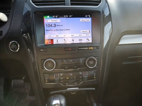 Used 2019 Ford Explorer XLT w/ Equipment Group 202A image 33