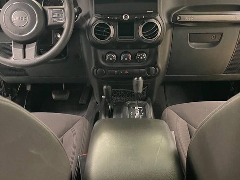Used 2015 Jeep Wrangler Unlimited Sport AWD/4WD image 50