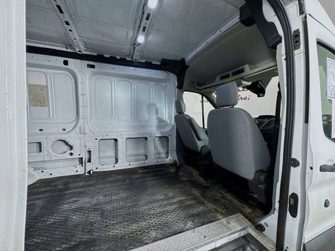 Used 2018 Ford Transit 150 148 Medium Roof image 28