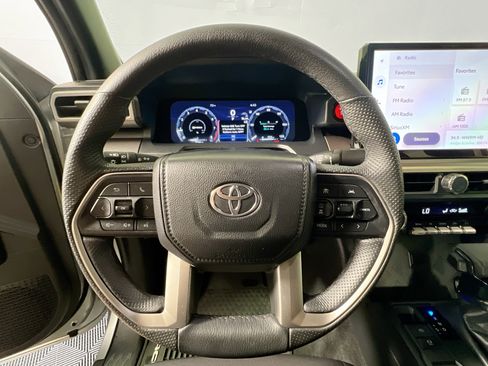 Used 2024 Toyota Tacoma TRD Sport image 17