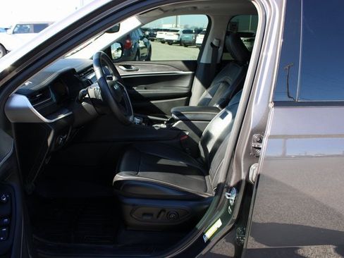 Used 2021 Jeep Grand Cherokee L Limited w/ MOPAR Finishing Package image 14