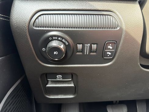 Used 2024 Jeep Wagoneer Series II w/ Flexible Seating Group AWD/4WD image 50