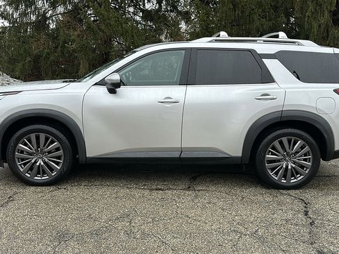 Certified 2023 Nissan Pathfinder SL w/ SL Premium Package image 28