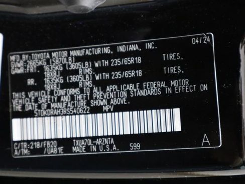 Used 2024 Toyota Highlander FWD image 19