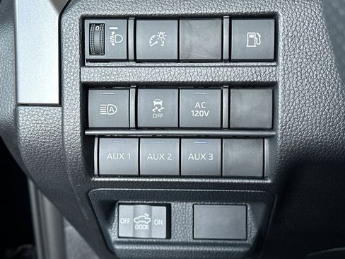 New 2025 Toyota Tacoma TRD Off-Road image 29