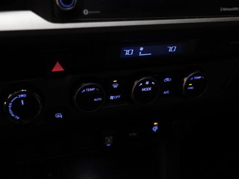 Used 2023 Toyota Tacoma TRD Off-Road image 11